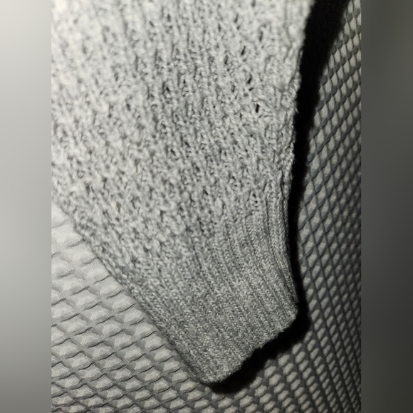 Hollister Cropped Mockneck Sweater, Size XXS - Picture 7 of 8